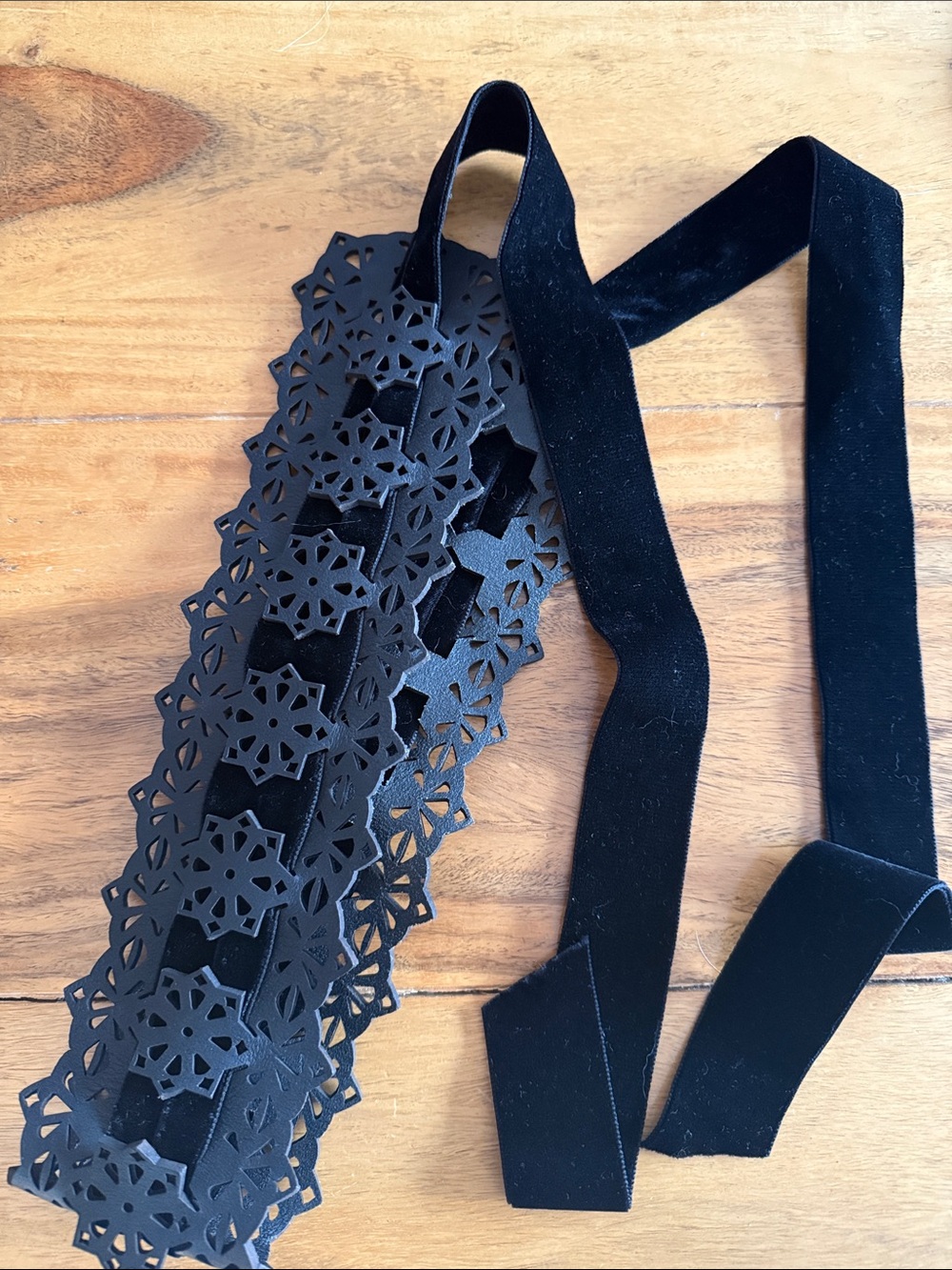 Black Laser-Cut Floral Velvet Ribbon Belt